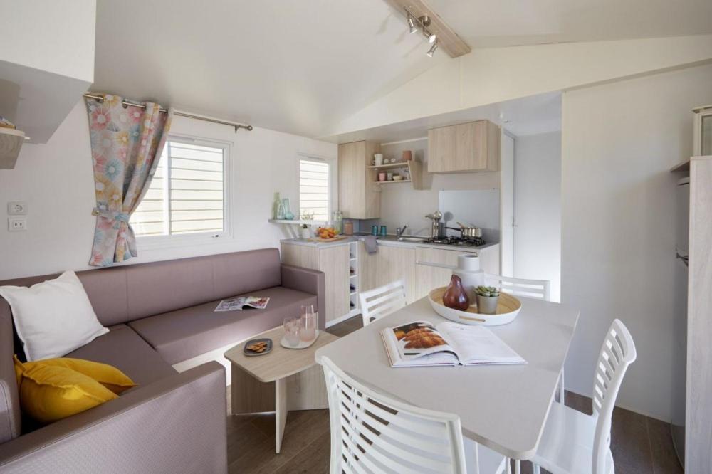 Camping Les Cantarelles Hotel Alrance Luaran gambar
