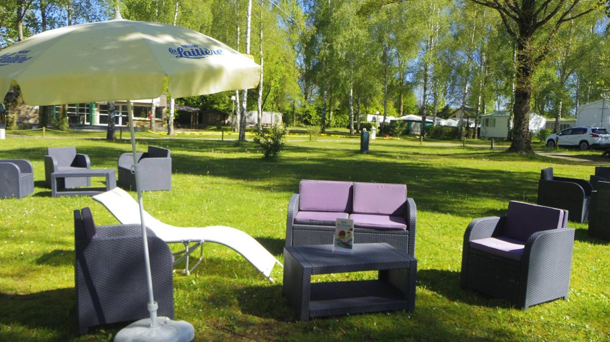 Camping Les Cantarelles Hotel Alrance Luaran gambar
